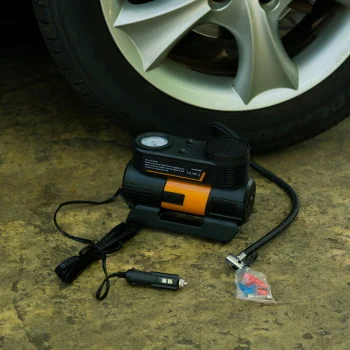 SkyCar kompresor za auto sa LED svetlom 12V 120W-1 SkyCar kompresor za auto sa LED svetlom 12V 120W-1