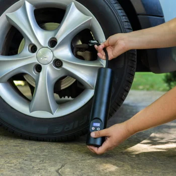 SkyCar pumpa za auto digitalna bežična 12V/3A 120W -2 SkyCar pumpa za auto digitalna bežična 12V/3A 120W -2