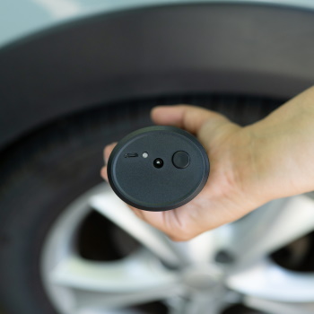 SkyCar pumpa za auto digitalna bežična 12V/3A 120W -3